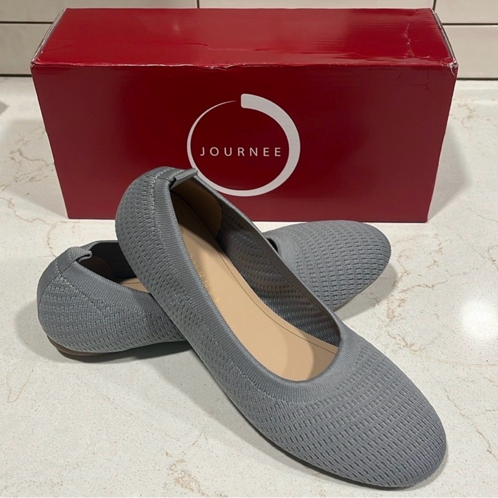 Journee Collection Gray Knit Slip-On Ballet Flats